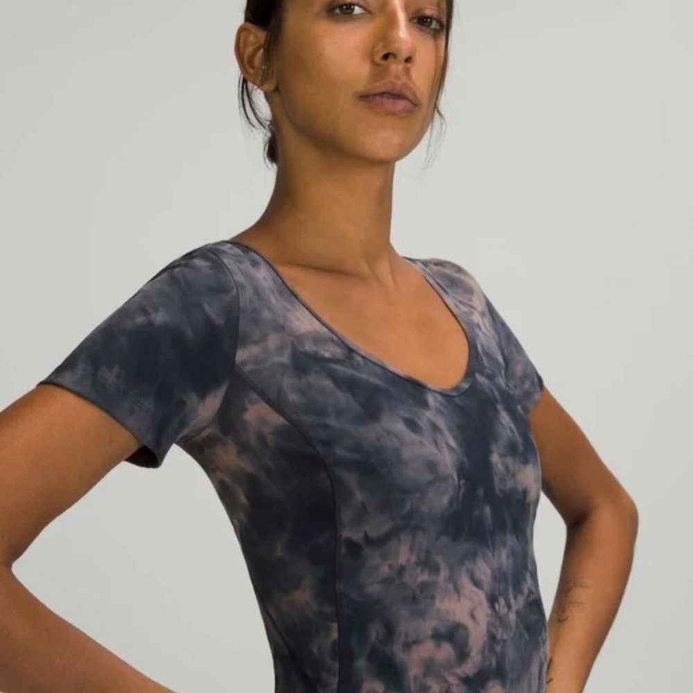 Lululemon Align Tee Diamond Dye Size 4
